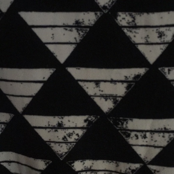 One size lularoe leggings - Picture 3 of 3